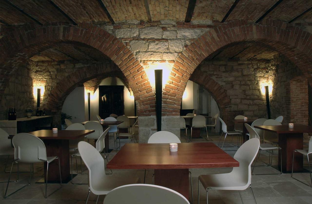 Hotel Orazio Веноза Экстерьер фото